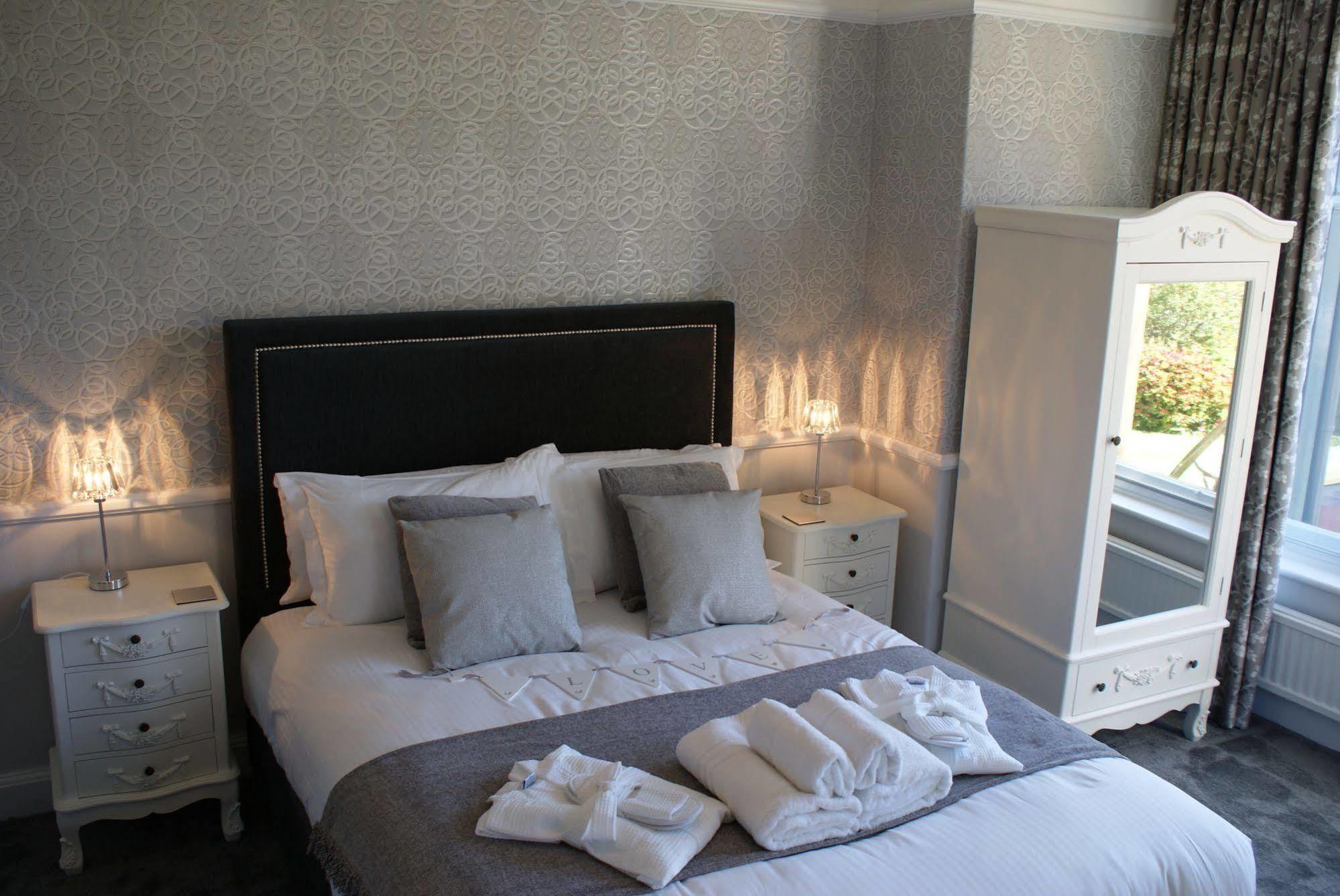 The Coppice - Including Off-site Health Club