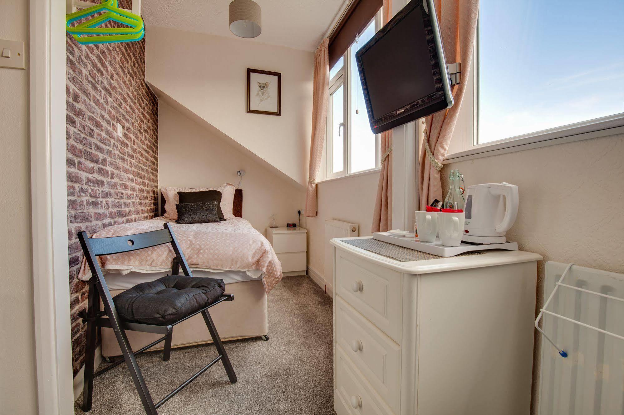 Broadlands (adults Only)