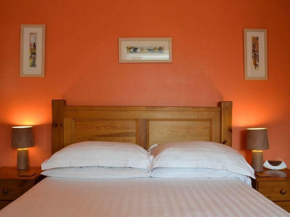 Bed & Breakfast Ashleigh House 4*