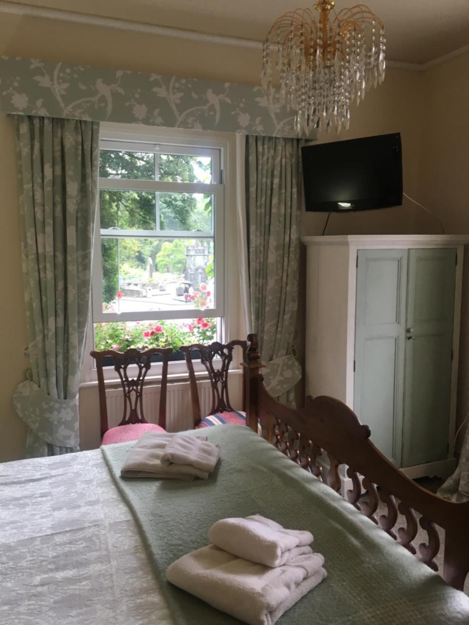 Bed & Breakfast Glencree 4*