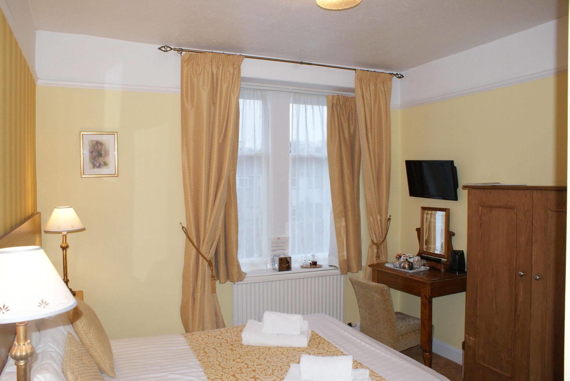 The Coppice - Including Off-site Health Club