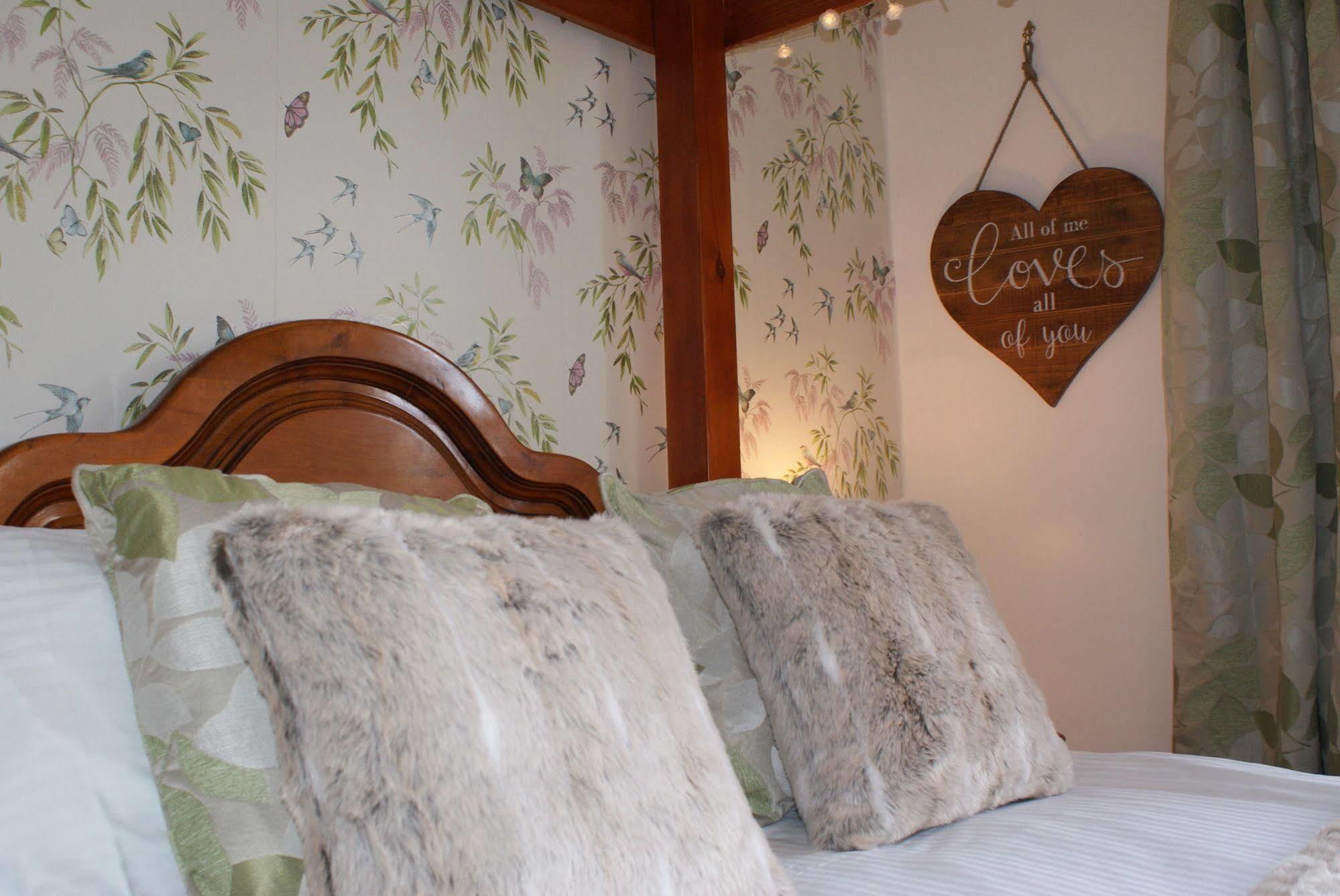 The Coppice - Including Off-site Health Club Guest house 4*