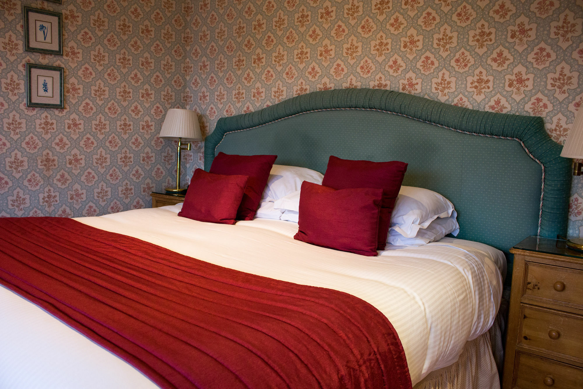 Cragwood Hotel