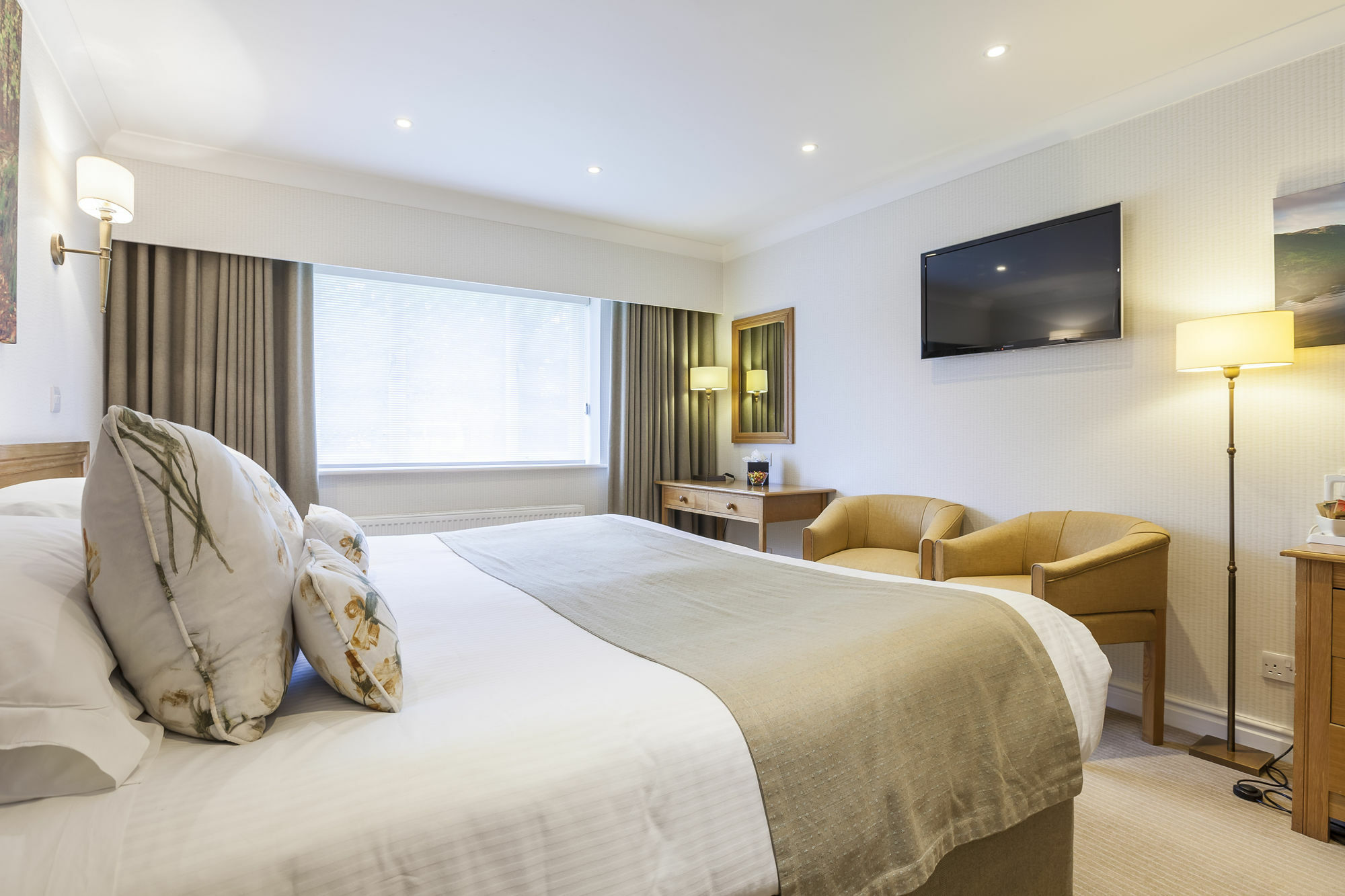 Hotel Cragwood 4*