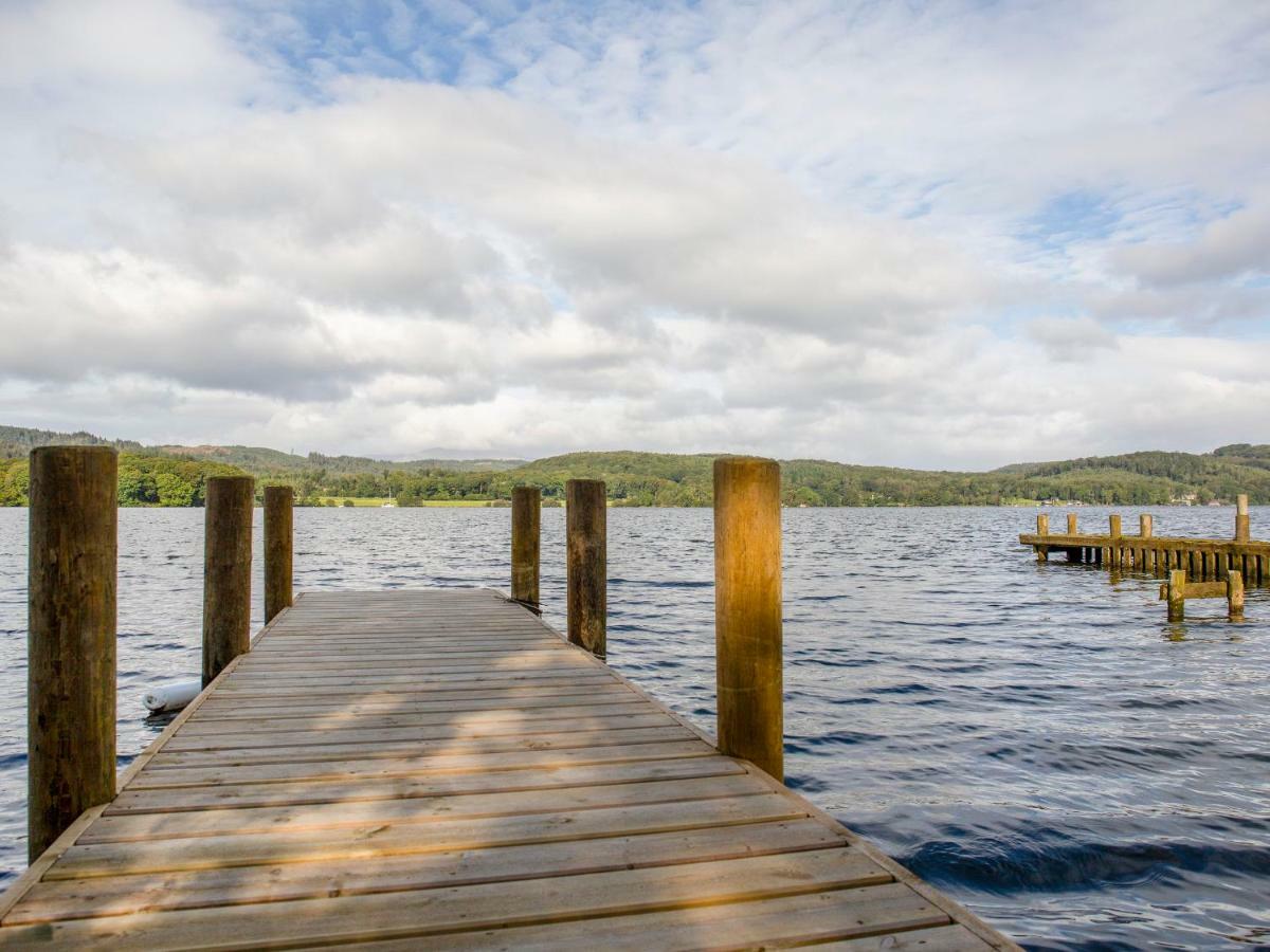Lakeside At Louper Weir *