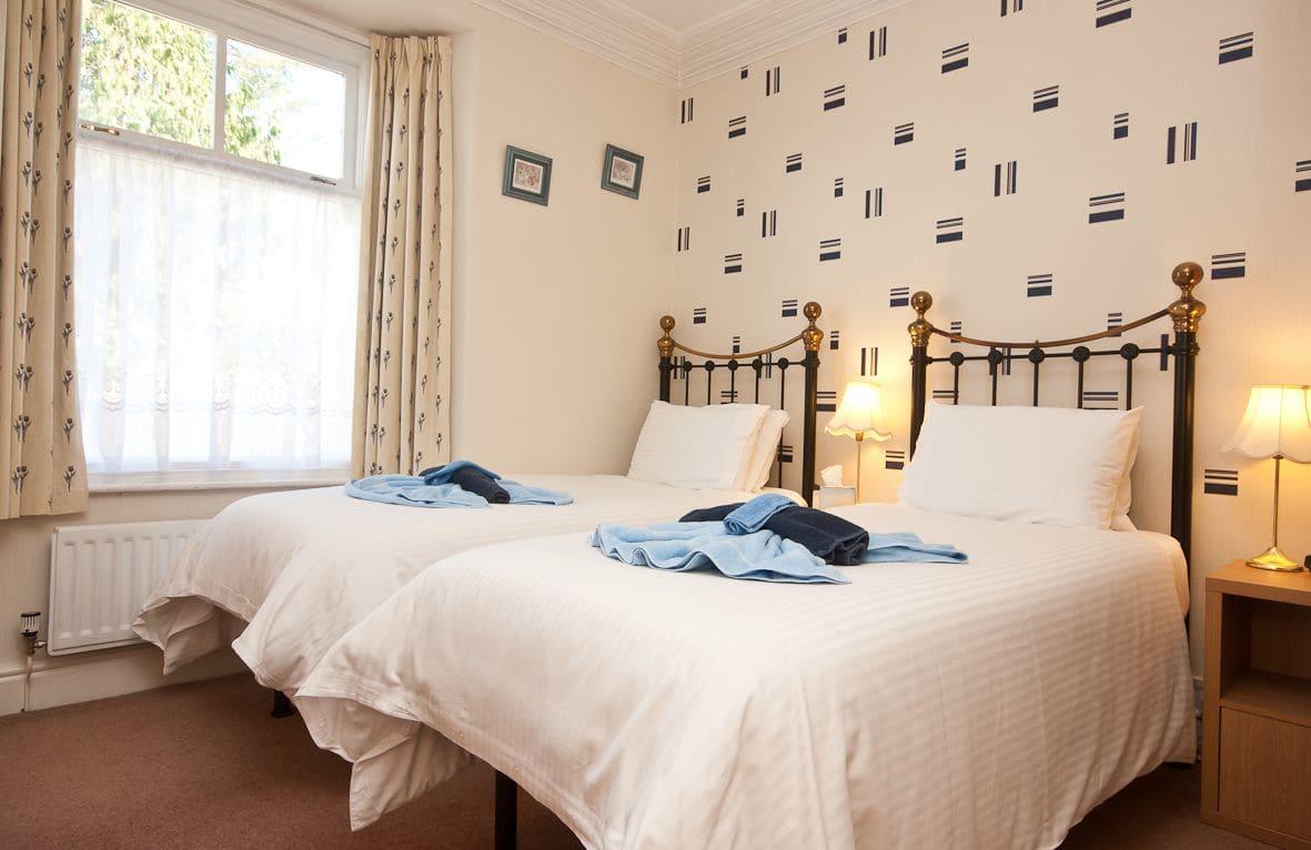 Holly-wood Guest house 4*