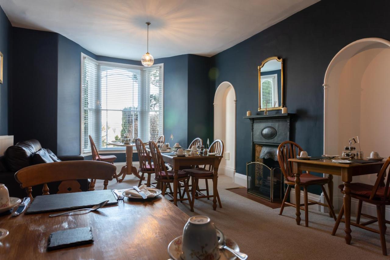 Ashleigh House Bed & Breakfast