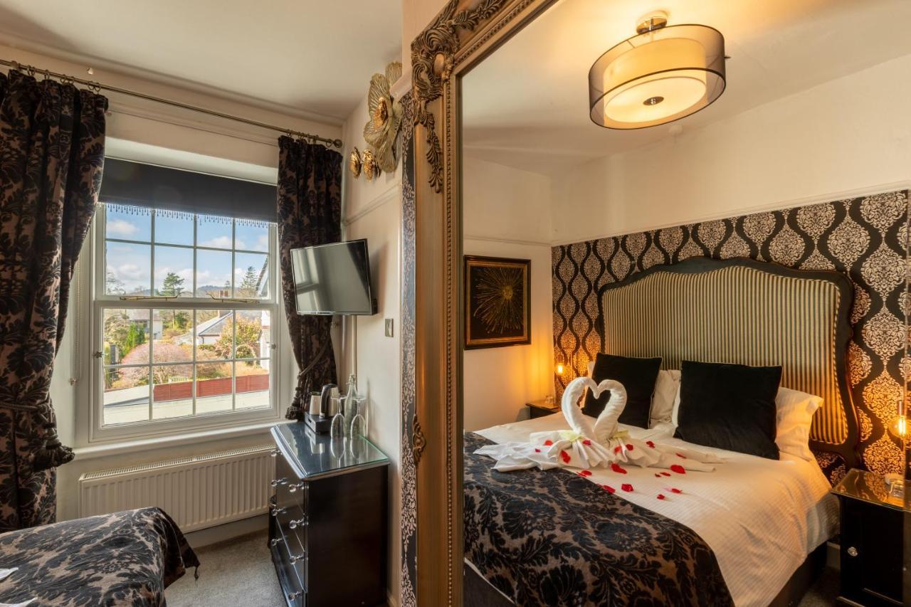 Holly With Free Off Site Health Club Guest house Windermere