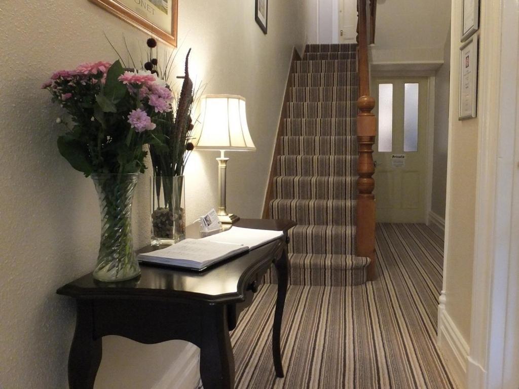Holmlea Exclusively For Adults 3*