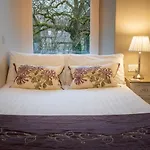 Rosemount Guest House