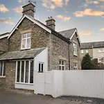 Raybarrow