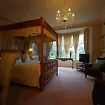 Hilton House