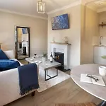 Windermere Central - Lake District Escape For Two