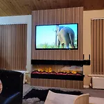 Cheerful 3 Bedroom Lodge At White Cross Bay Windermere