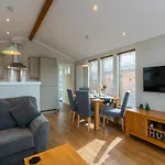 Lakeside 4 Lodge