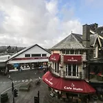 Windermere Crescent