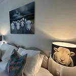 Archway Guest House