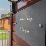 Lake View Lodge