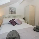 Lily Cottage