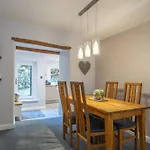 Laburnum Cottage - Windermere Town Centre, With Parking