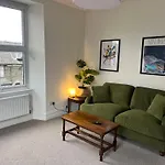 Orrest Head Apartment