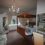 Hilton House