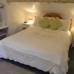 Lindisfarne House - Guest House