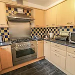 Charnwood, Oak Street