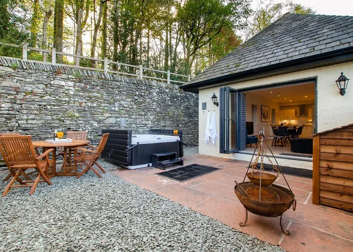 Bam Lodge @ Applethwaite Hall