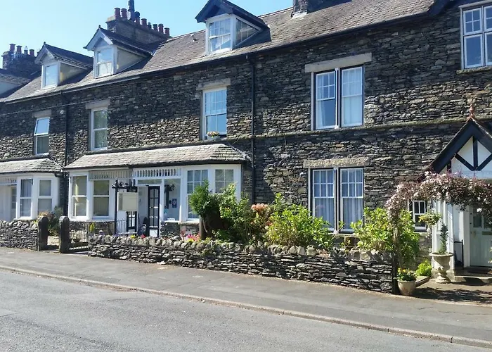 Montfort Cottage Guest House