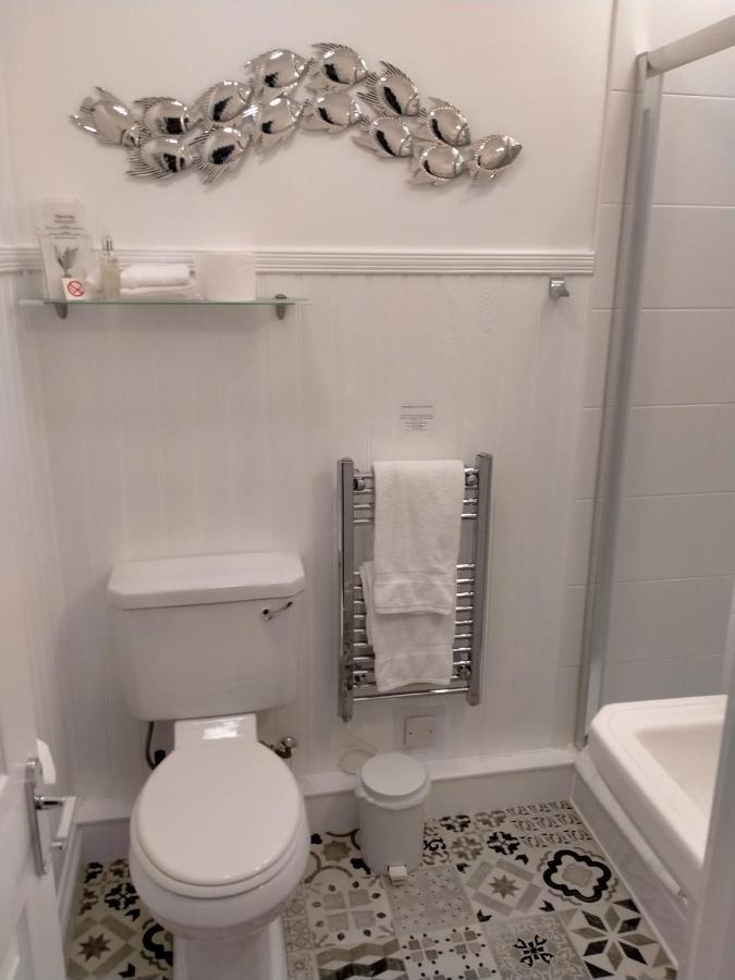 Denehurst Guest house 4*
