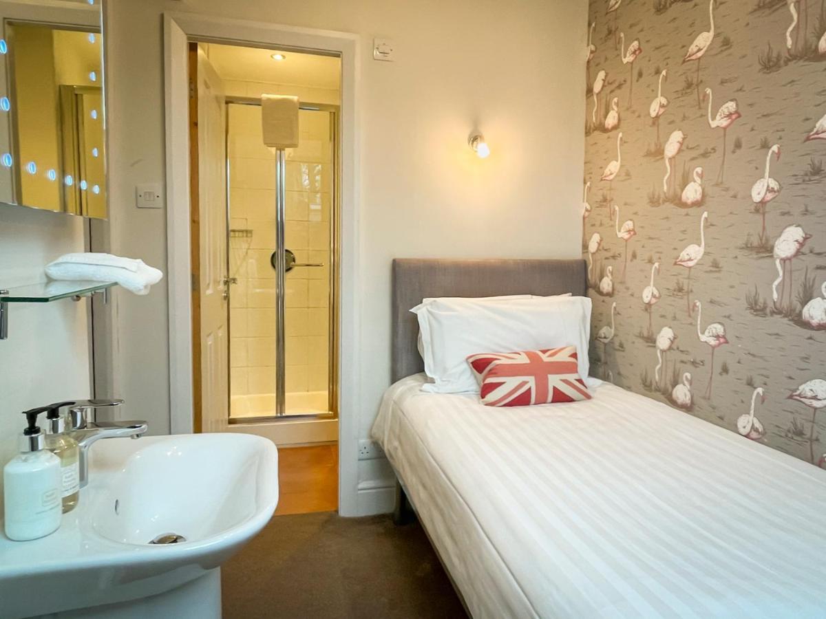 Guest house Rosemount