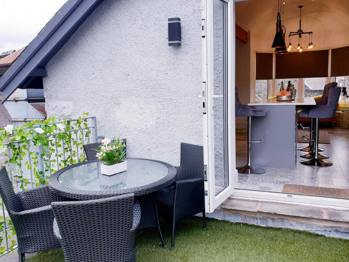 Central Luxury Two Bed Dog Friendly