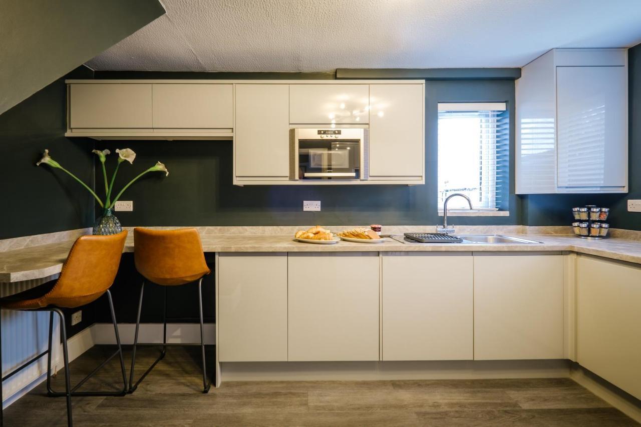 Rockside: Luxury 2-bedroom With Hot Tub And Pet-friendly Central Holiday home