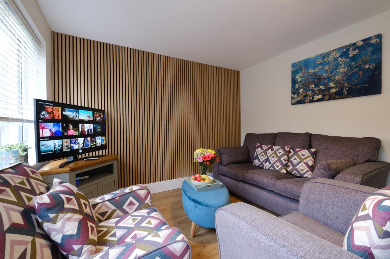 Rockside: Luxury 2-bedroom With Hot Tub And Pet-friendly Central *