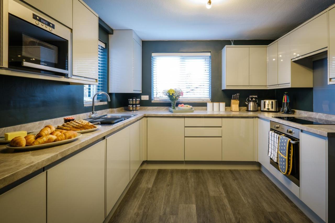 Rockside: Luxury 2-bedroom With Hot Tub And Pet-friendly Central Windermere