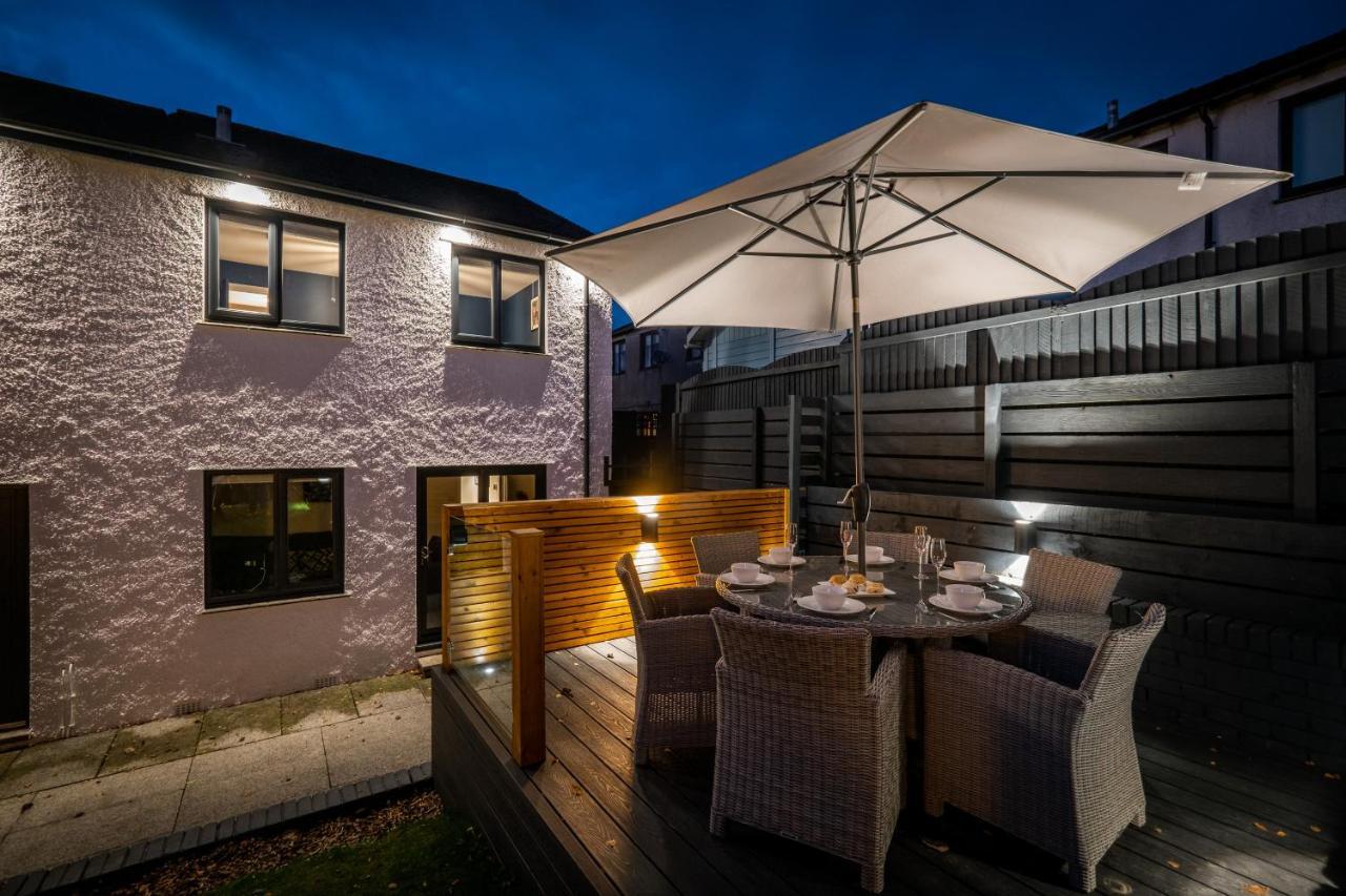 Holiday home Rockside: Luxury 2-bedroom With Hot Tub And Pet-friendly Central