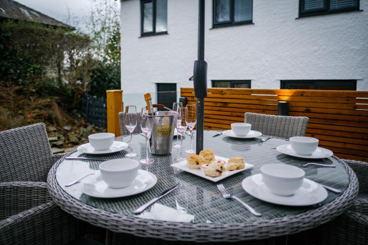 Rockside: Luxury 2-bedroom With Hot Tub And Pet-friendly Central Holiday home Windermere