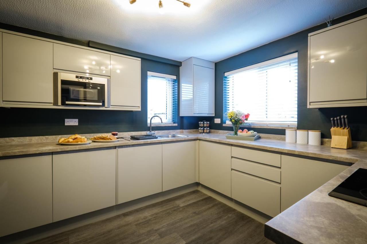 Rockside: Luxury 2-bedroom With Hot Tub And Pet-friendly Central *