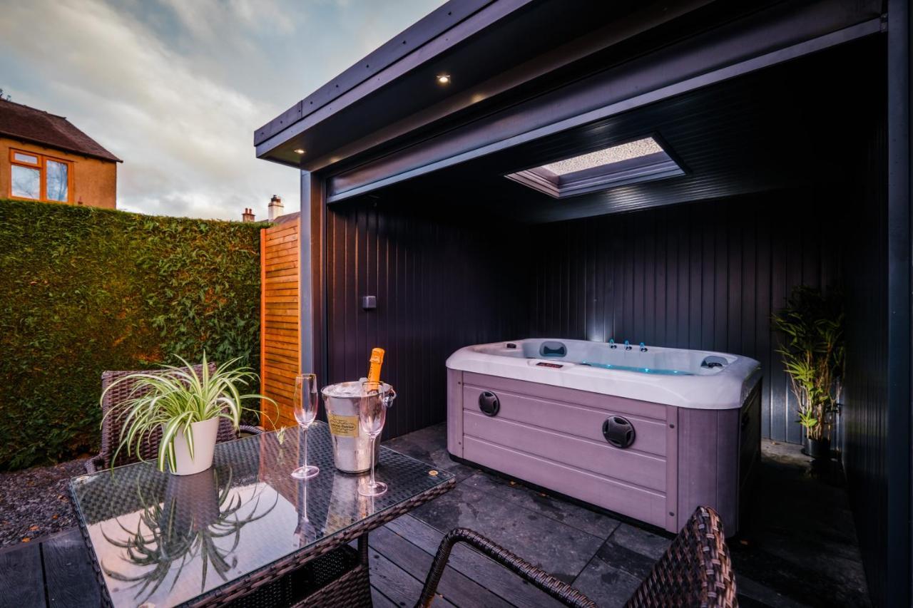Holiday home Rockside: Luxury 2-bedroom With Hot Tub And Pet-friendly Central