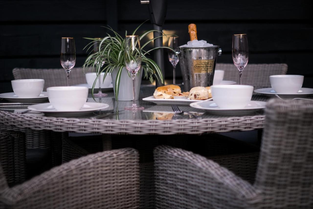 Holiday home Rockside - Luxury 1 Bedroom With Hot Tub, Location, Parking And Pet Friendly