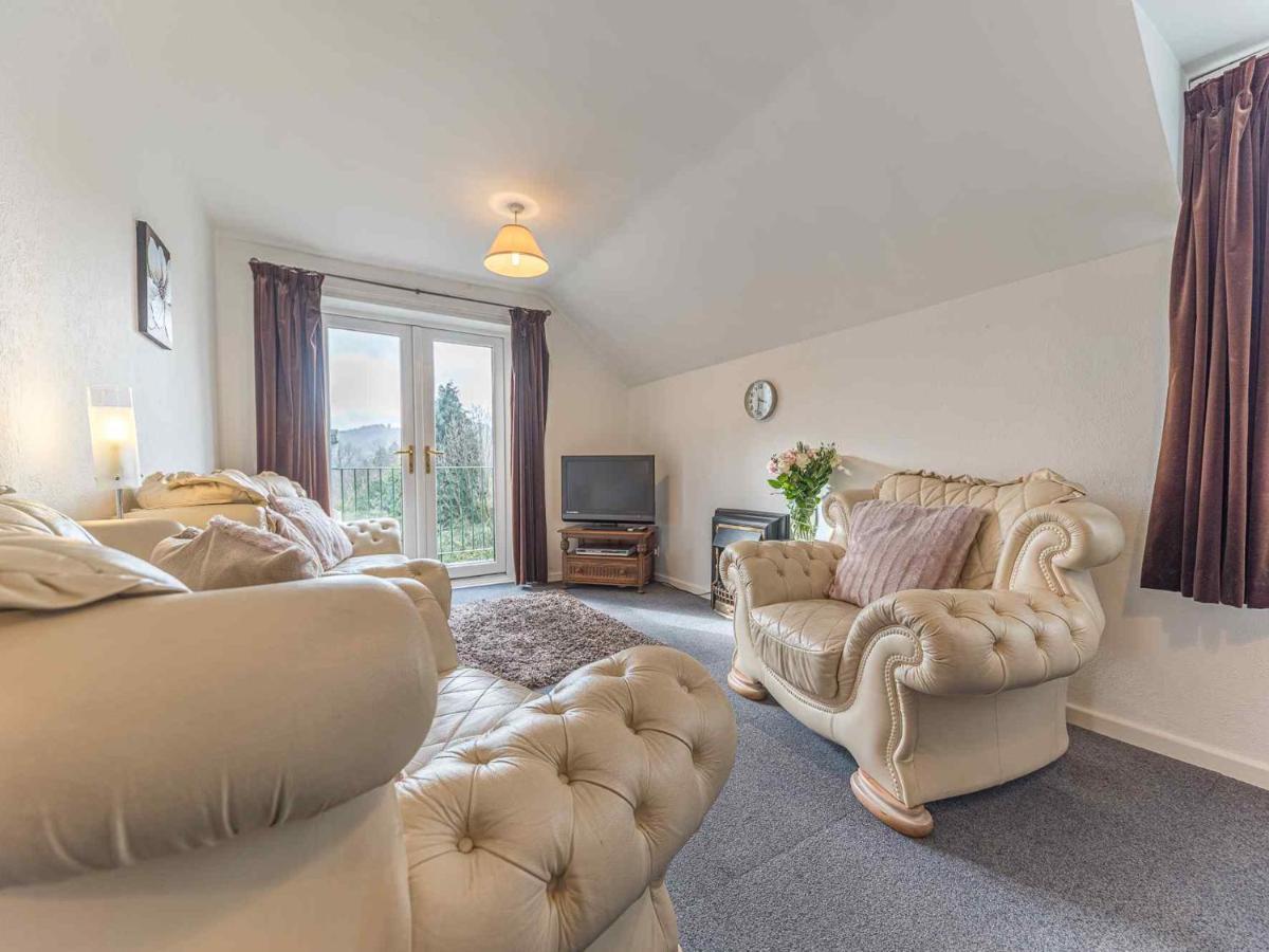 Pass The Keys Comfortable 3 Bed In Bowness With Parking * Windermere