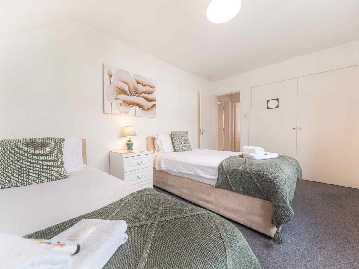 Apartment Pass The Keys Comfortable 3 Bed In Bowness With Parking *