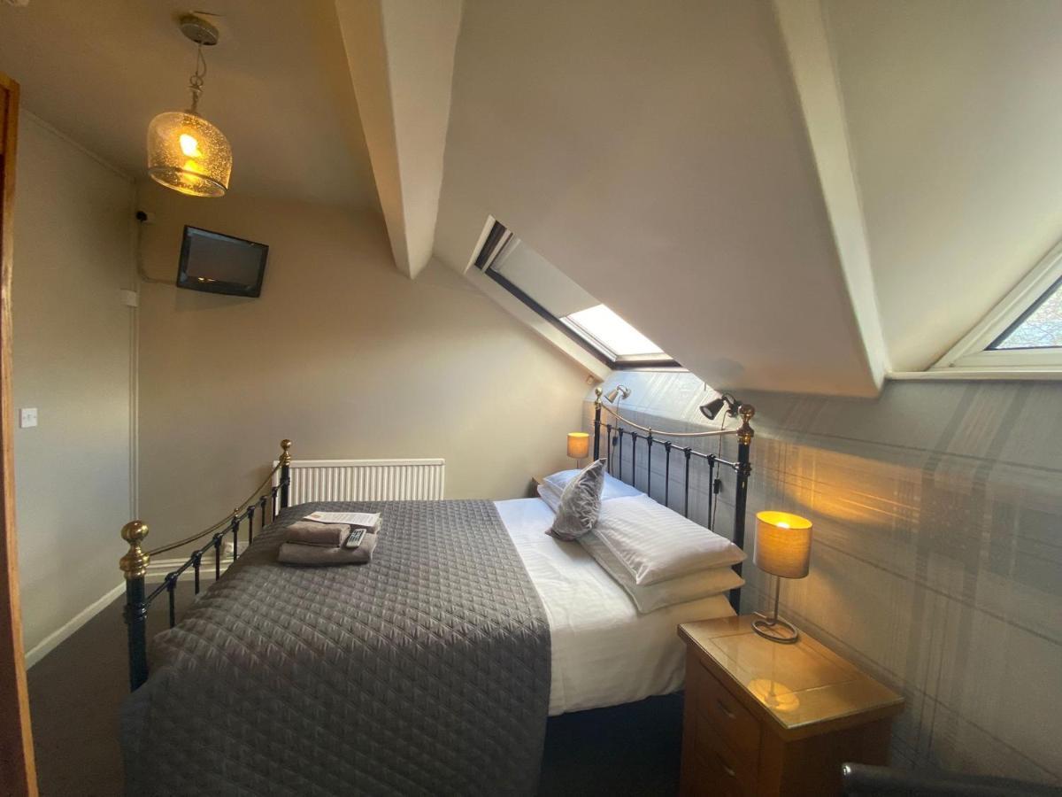 Guest house Autumn Leaves 3*