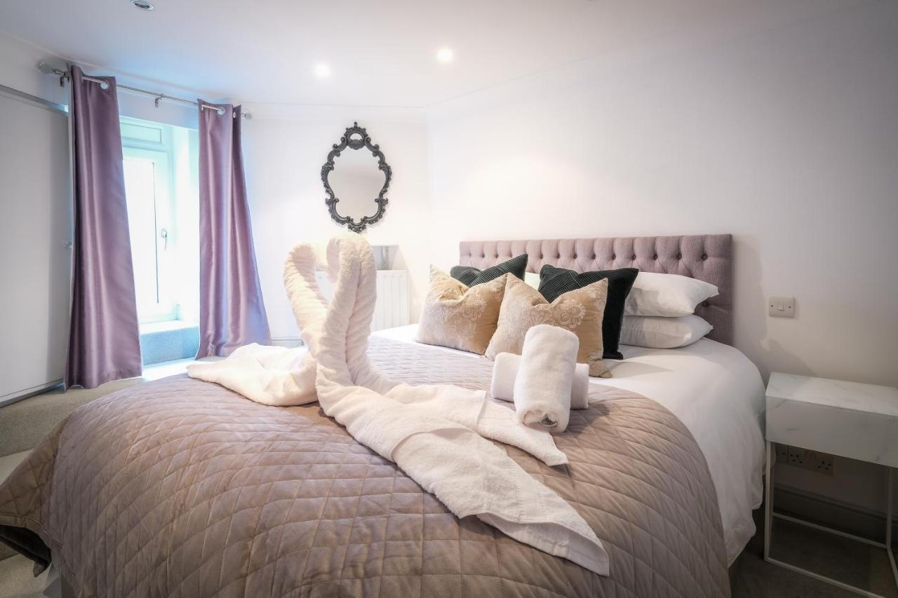 Glen Wynne - Free Off-site Health Club Access With Pool, Sauna, Steam & Gym
