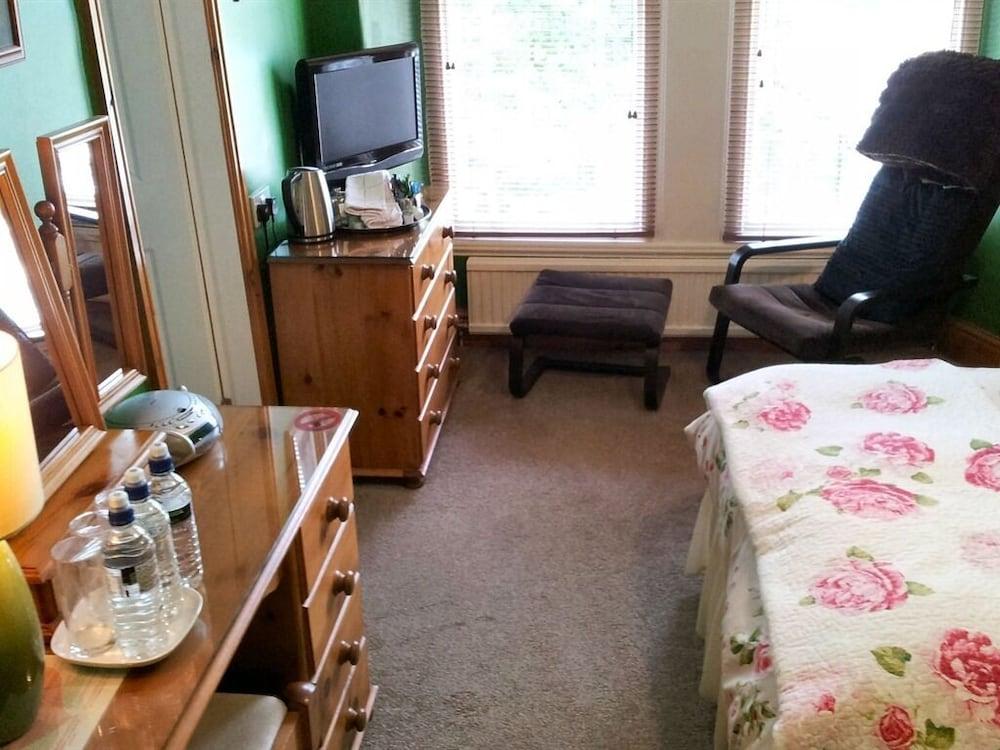 College House Bed & Breakfast Windermere