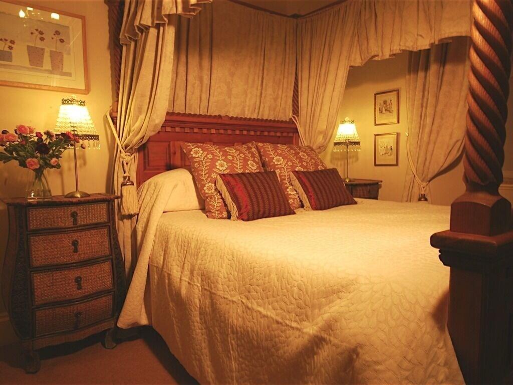 Hilton House