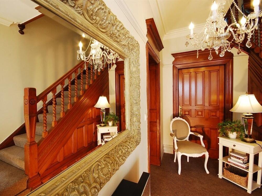 Hilton House
