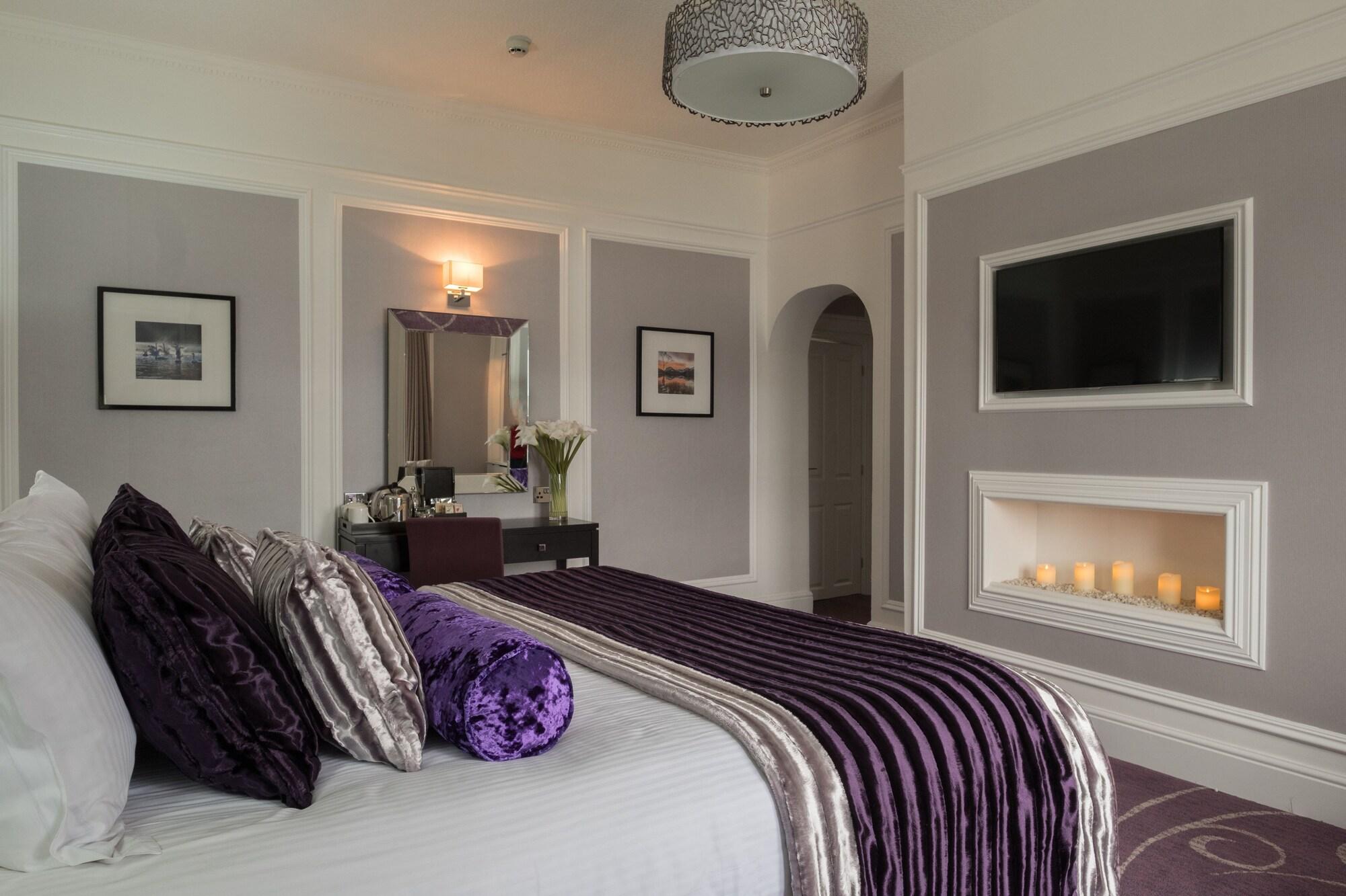 Hotel Wood Bay 4*