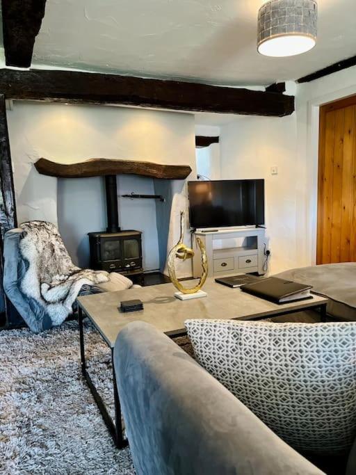 Apartment The Old Post Office, Cosy Grade Ii Listed 2 Bed *
